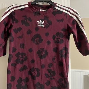 Adidas top